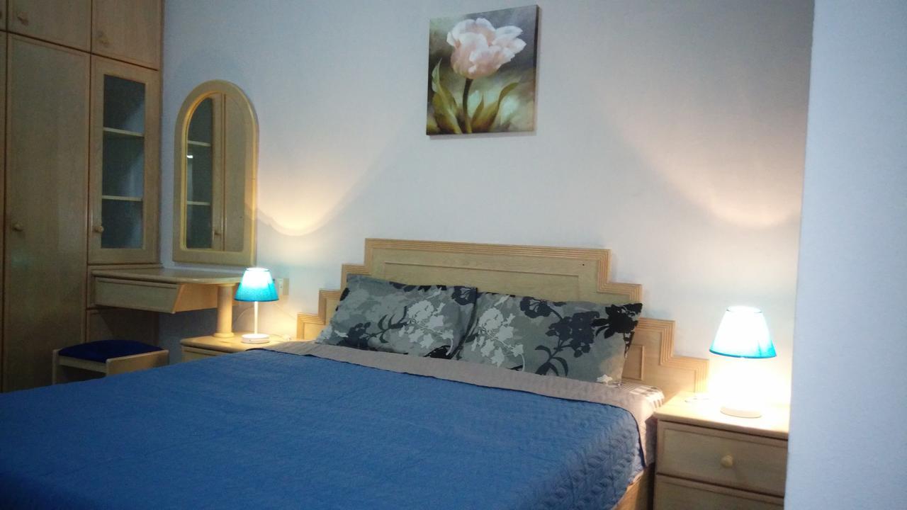באטו פרינג'י Pinang Beach Apartment @ Bayu Emas מראה חיצוני תמונה