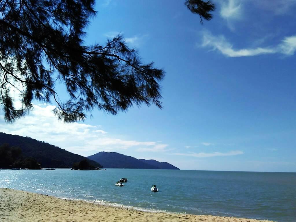 באטו פרינג'י Pinang Beach Apartment @ Bayu Emas מראה חיצוני תמונה